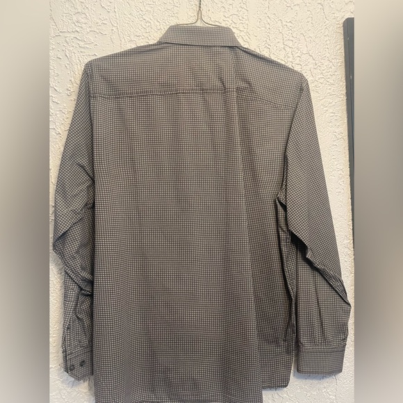 Blue and grey XL checked shirt WITH grey white and black printed XL dress shirt - Picture 4 of 7